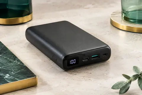 Batterie externe noire Bextoo avec écran LED et connecteurs USB-C, USB-A et Micro USB