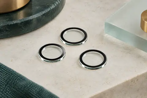 Lot de trois protections transparentes en verre trempé avec cercles noirs intégrés pour objectifs d’iPhone